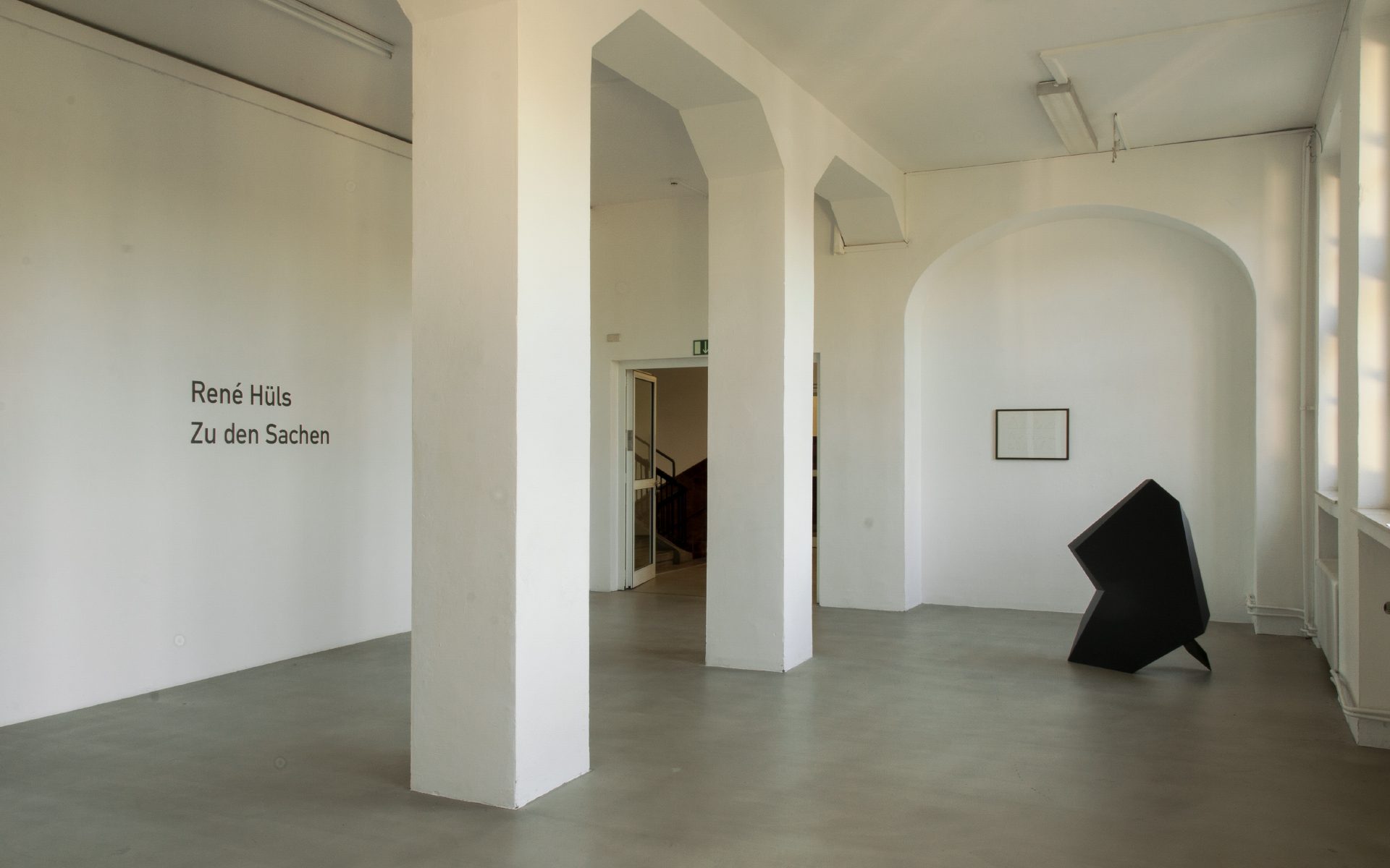 Blick in die Ausstellung "René Hüls: Zu den Sachen"